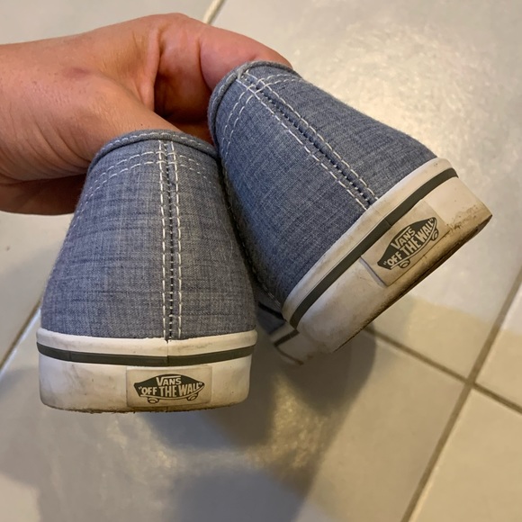 Vans - Picture 3 of 4